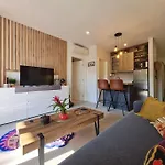 Deluxe Jacuzzi & Sea View Apartamento