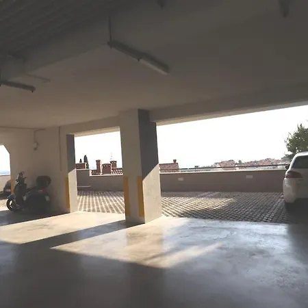 Deluxe Jacuzzi & Sea View *