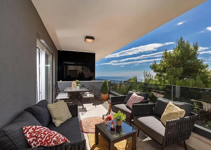 Deluxe Jacuzzi & Sea View *