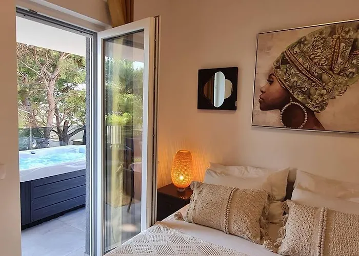 Apartament Deluxe Jacuzzi & Sea View