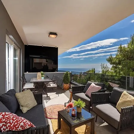 Deluxe Jacuzzi & Sea View *