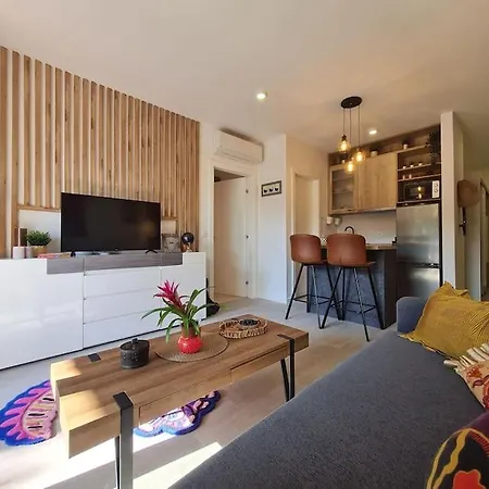 Deluxe Jacuzzi & Sea View Lägenhet